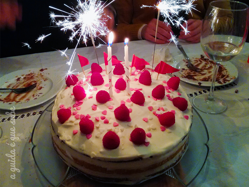 bolo de aniversário bonito fantasia receita naked cake framboesa
